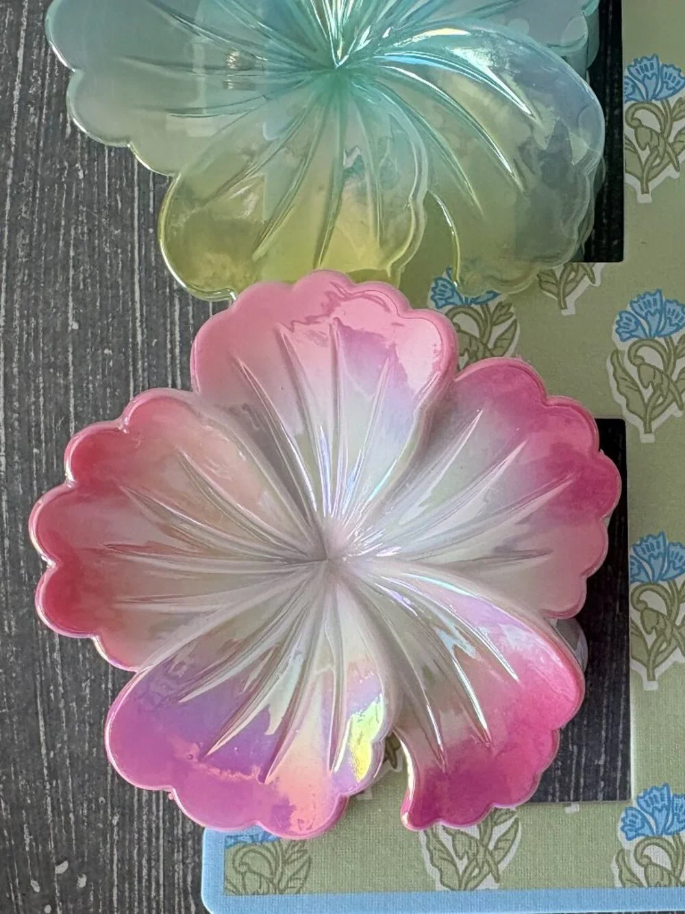 NWT - Piper K - Set of 4 - Iridescent Plumeria Hair Claw Clips